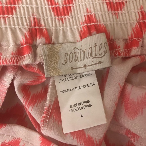 Soulmates Patterned Shorts - Picture 3 of 3